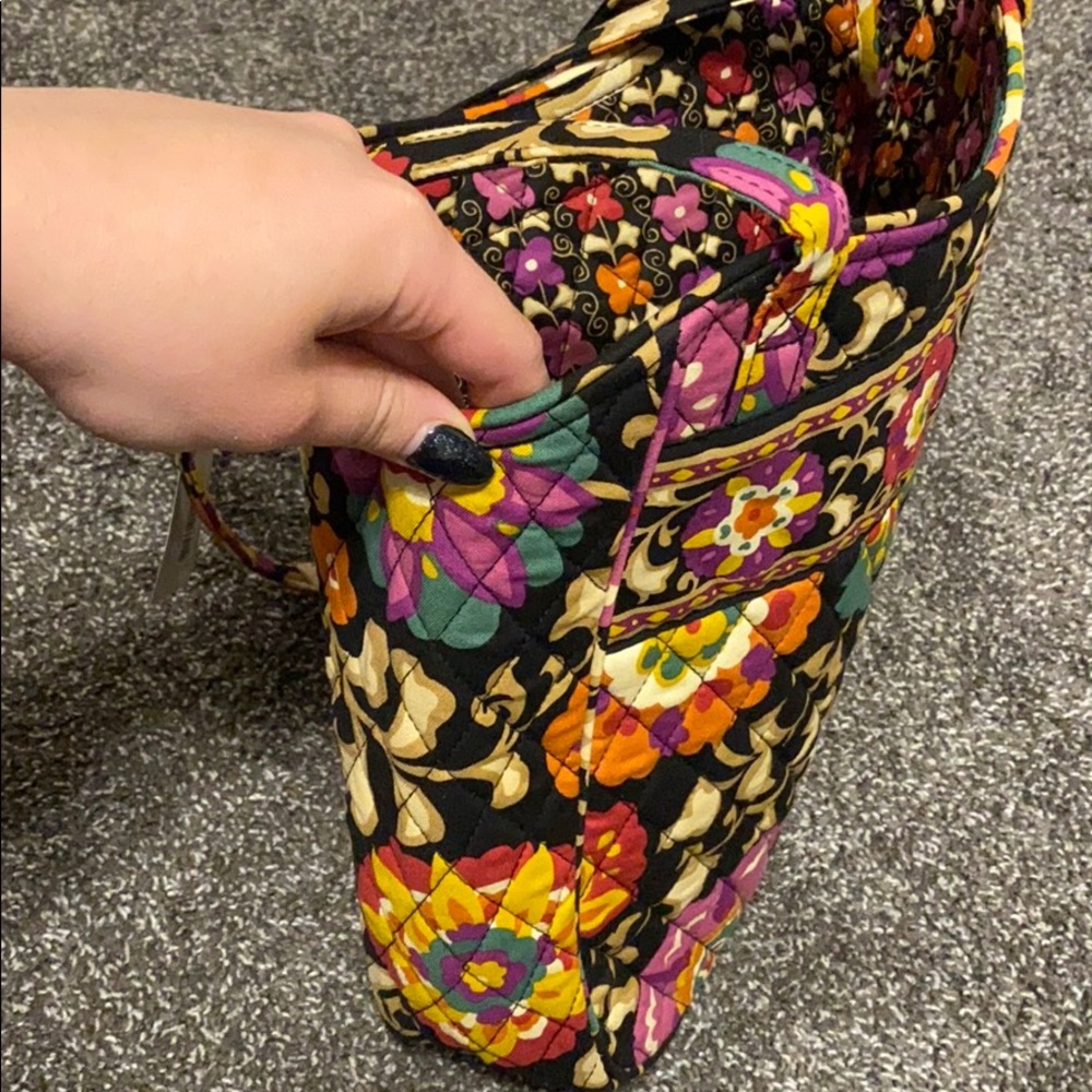 Vera Bradley holiday tote - Picture 4 of 5